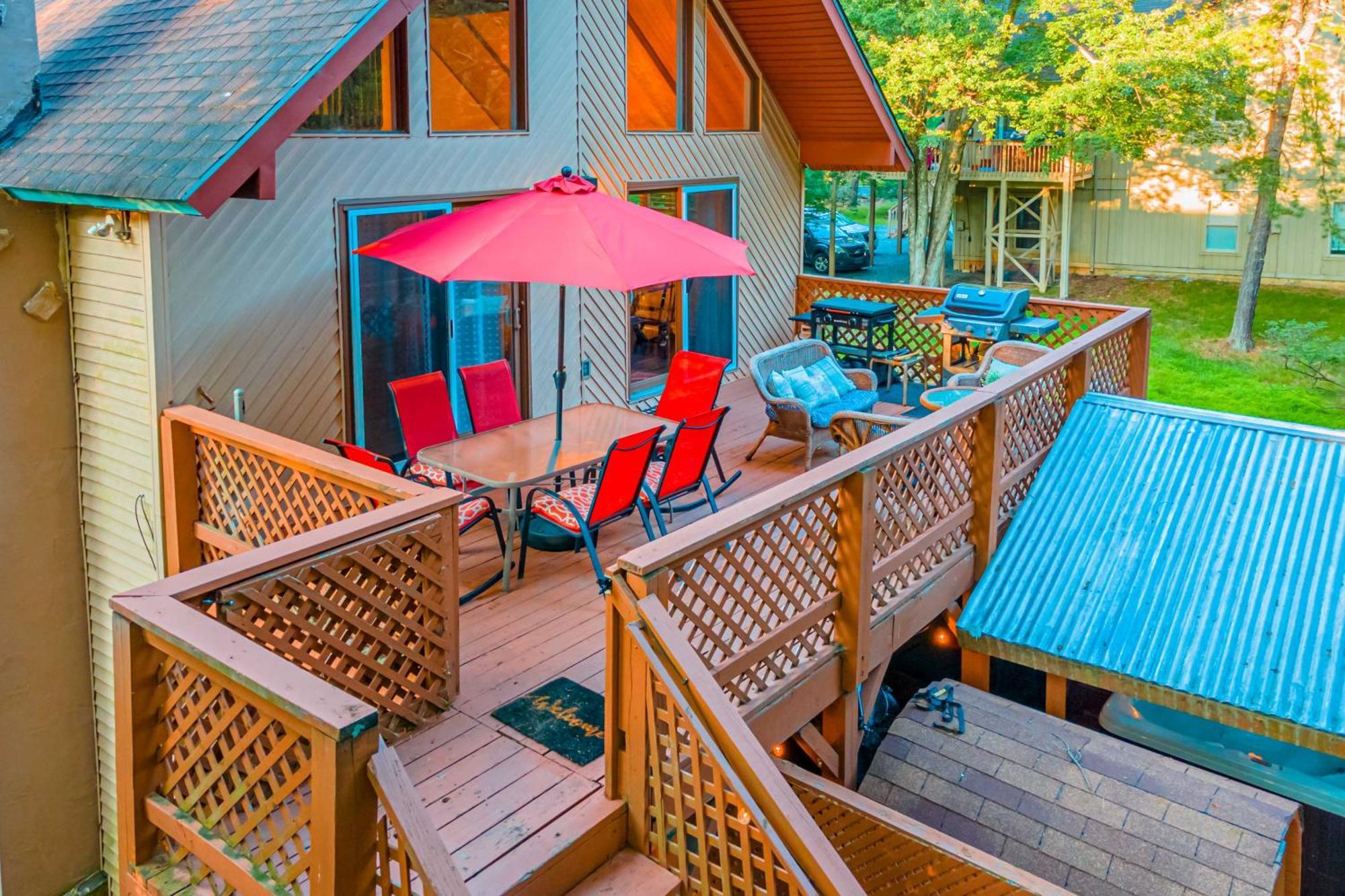 Poconos Ski Retreat With Sauna, Hot Tub, And Game Room Lake Harmony Exterior foto